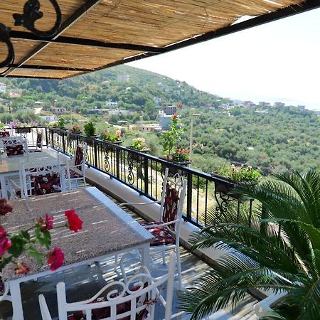 Vila Panorama Piqeras Bed & Breakfast Exterior photo