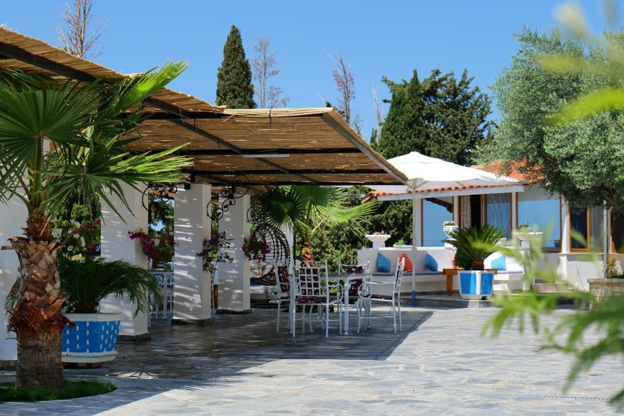 Vila Panorama Piqeras Bed & Breakfast Exterior photo