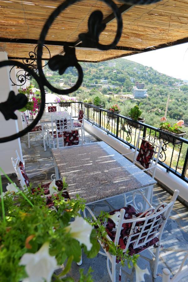 Vila Panorama Piqeras Bed & Breakfast Exterior photo