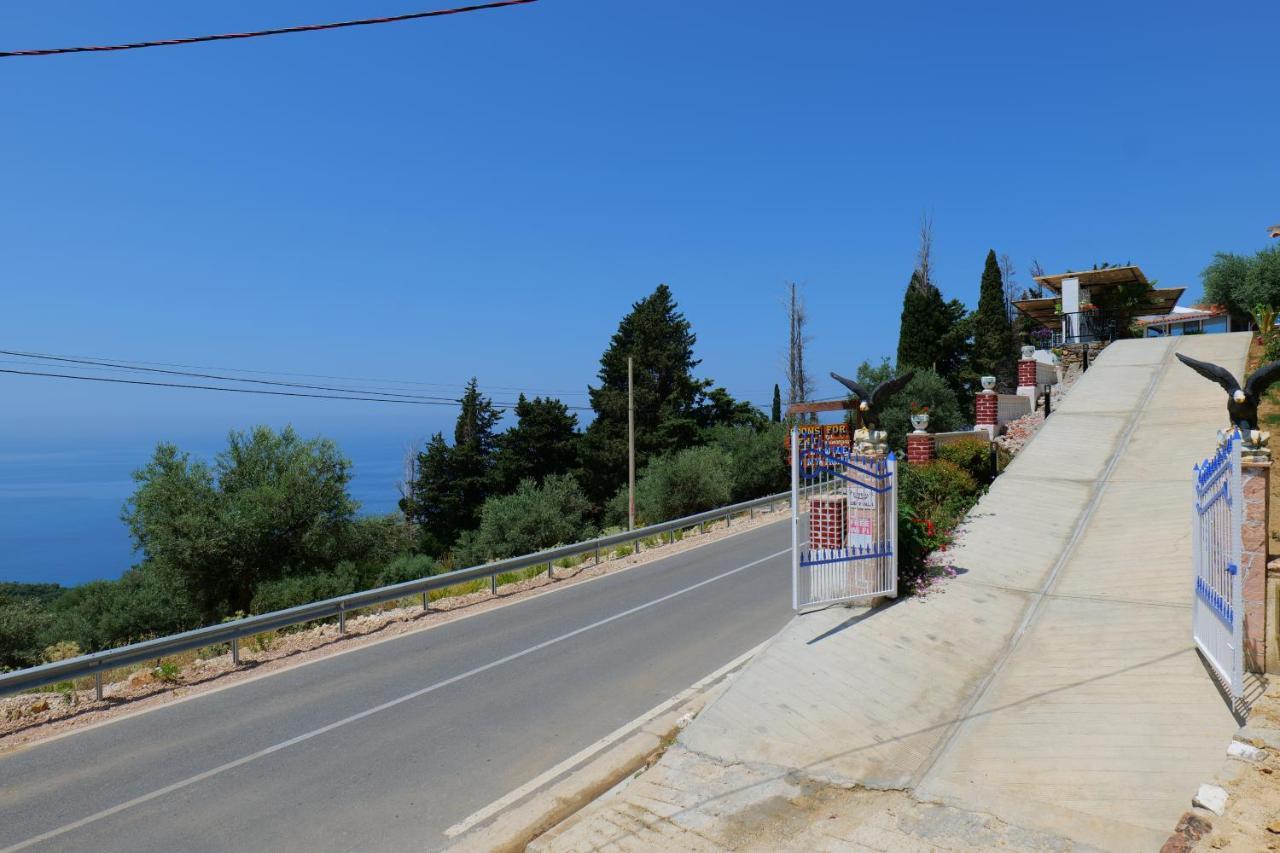 Vila Panorama Piqeras Bed & Breakfast Exterior photo