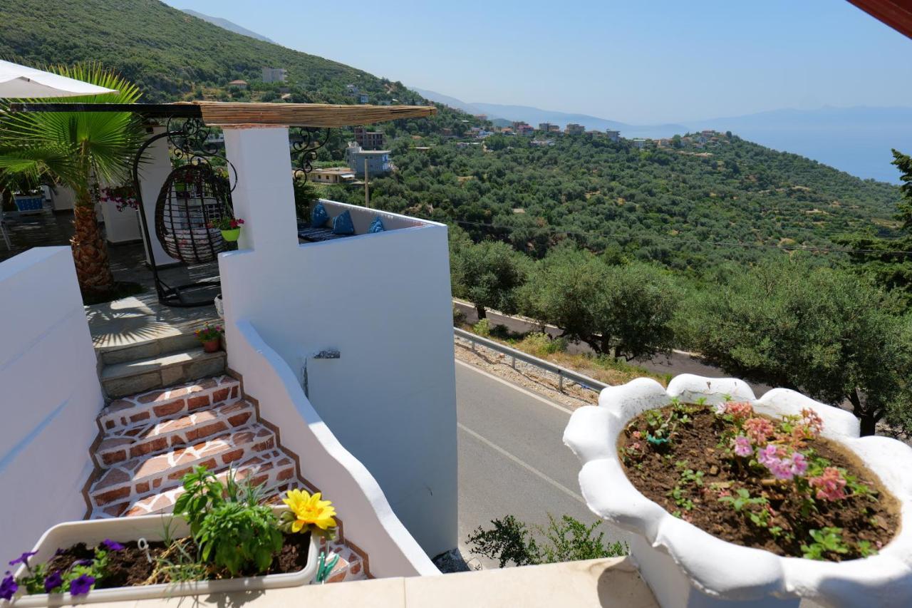 Vila Panorama Piqeras Bed & Breakfast Exterior photo