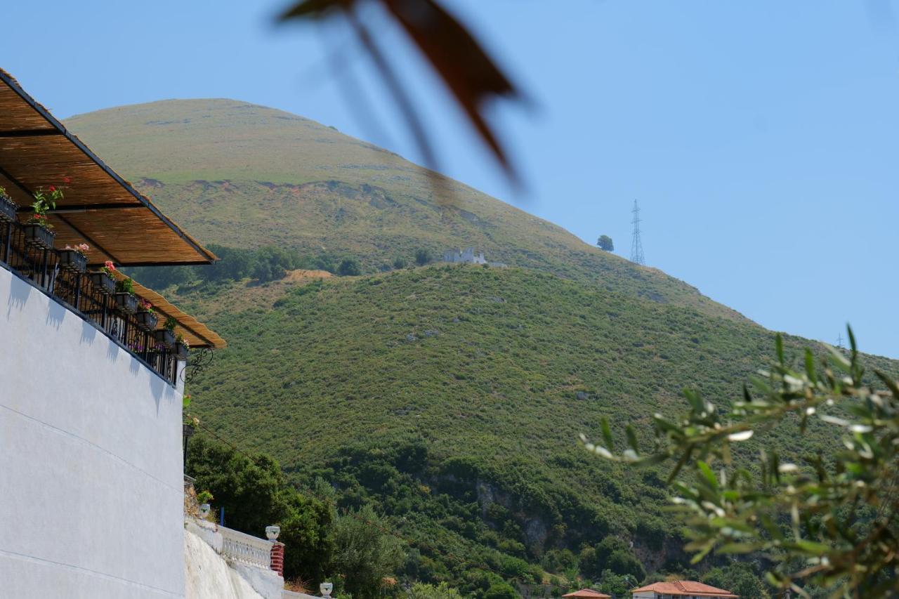 Vila Panorama Piqeras Bed & Breakfast Exterior photo