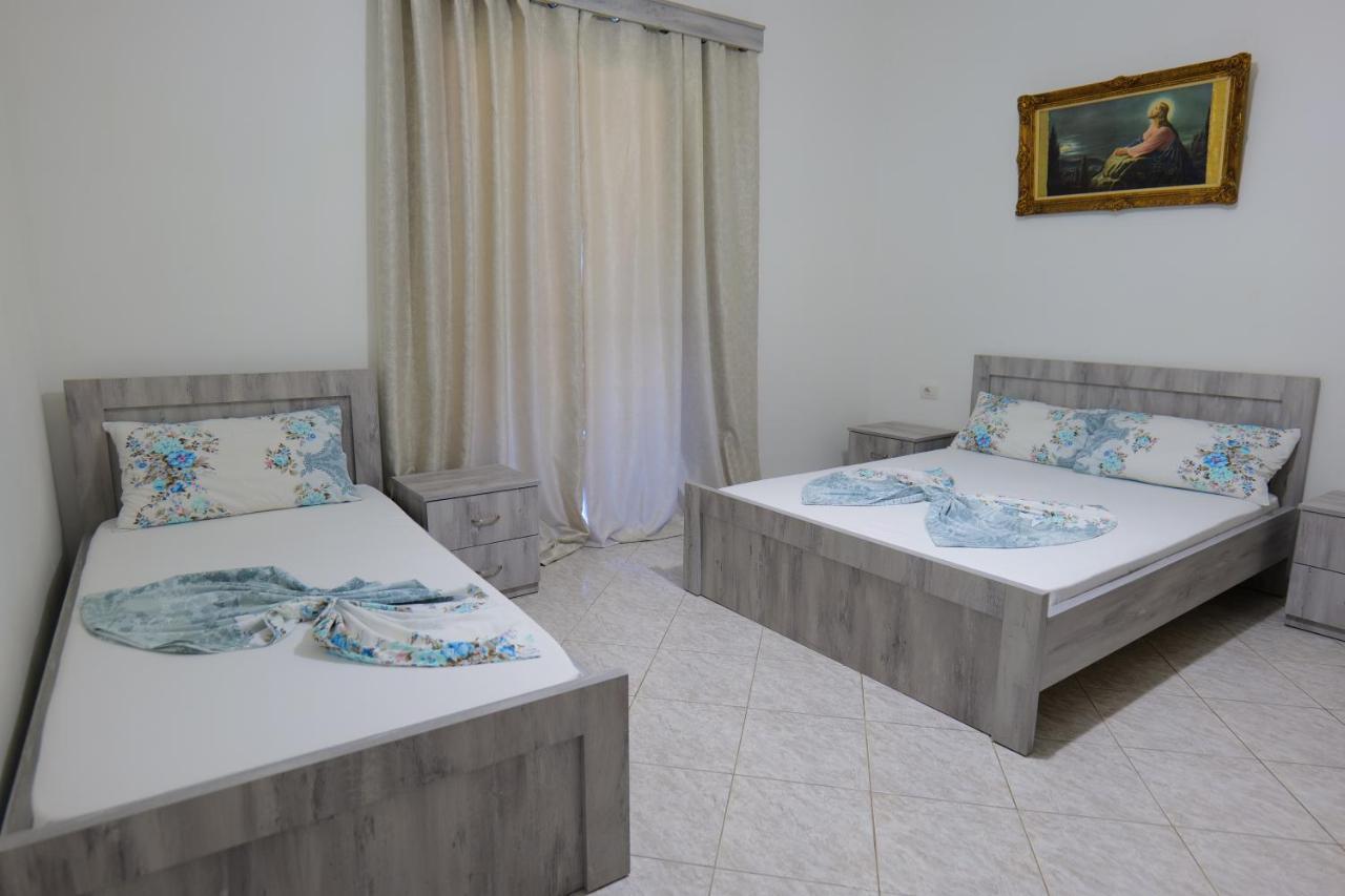 Vila Panorama Piqeras Bed & Breakfast Exterior photo